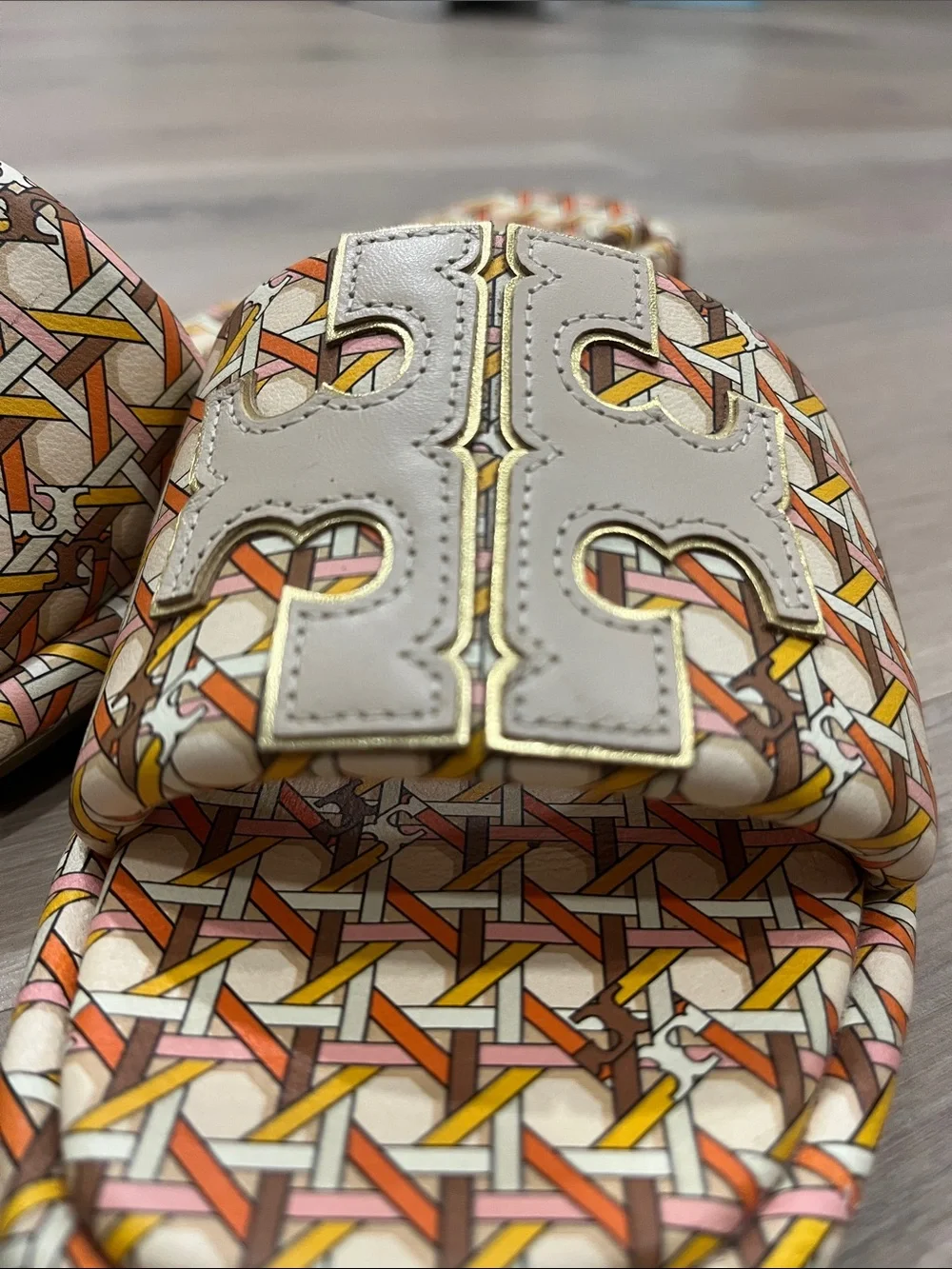 Tory Burch tory burch